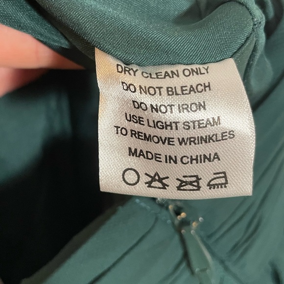 NWT Azazie Emerald Green Bridesmaids Maxi Dress Size A14 Halter Neckline Keyhole - Picture 11 of 15